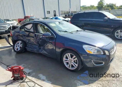 2012 Volvo S60 T5 из США, поврежденный, VIN YV1622FS8C2104991